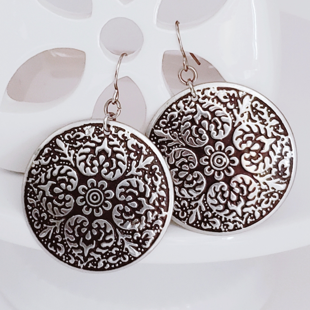 Elegant Silver Boho Medallion Floral And Hearts Dangle Disc Earrings 2"